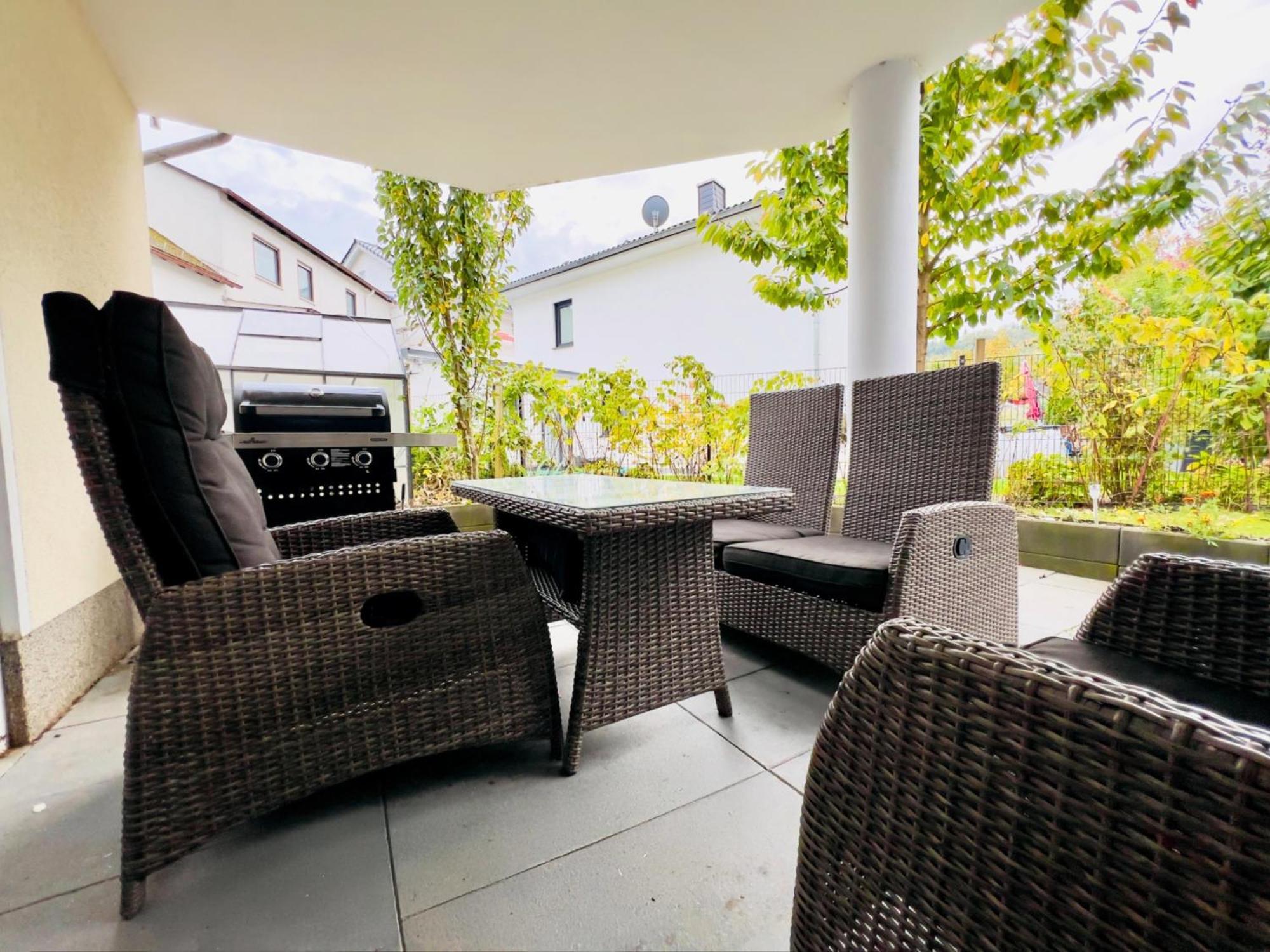 Modern Und Lichtdurchflutet - Ferienwohnung Mit Terrasse Fachbach Exteriér fotografie